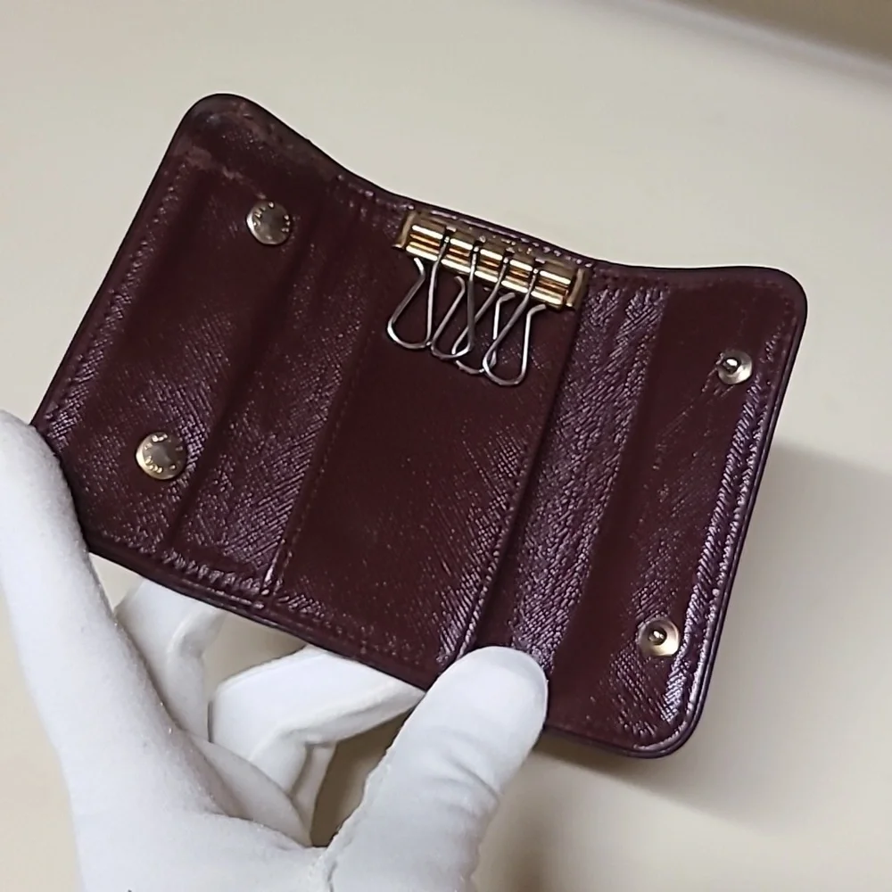 Louis Vuitton Monogram Canvas Key Case - Picture 8 of 13